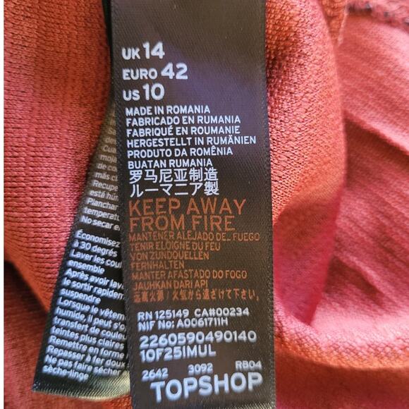 TOPSHOP Red Black Mock Neck Dress Sz 10 Quilted Midi Exposed Zipper Disco Career - Picture 7 of 9